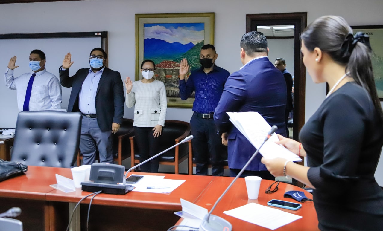 Auditores de Hacienda presentarán hoy informe sobre fondos que Asamblea entregó a ONG’s auditores-de-hacienda-presentaran-hoy-informe-sobre-fondos-que-asamblea-entrego-a-ongs